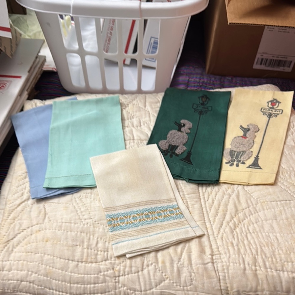 Vintage Poodle Embroidered Hand Towels Set 235